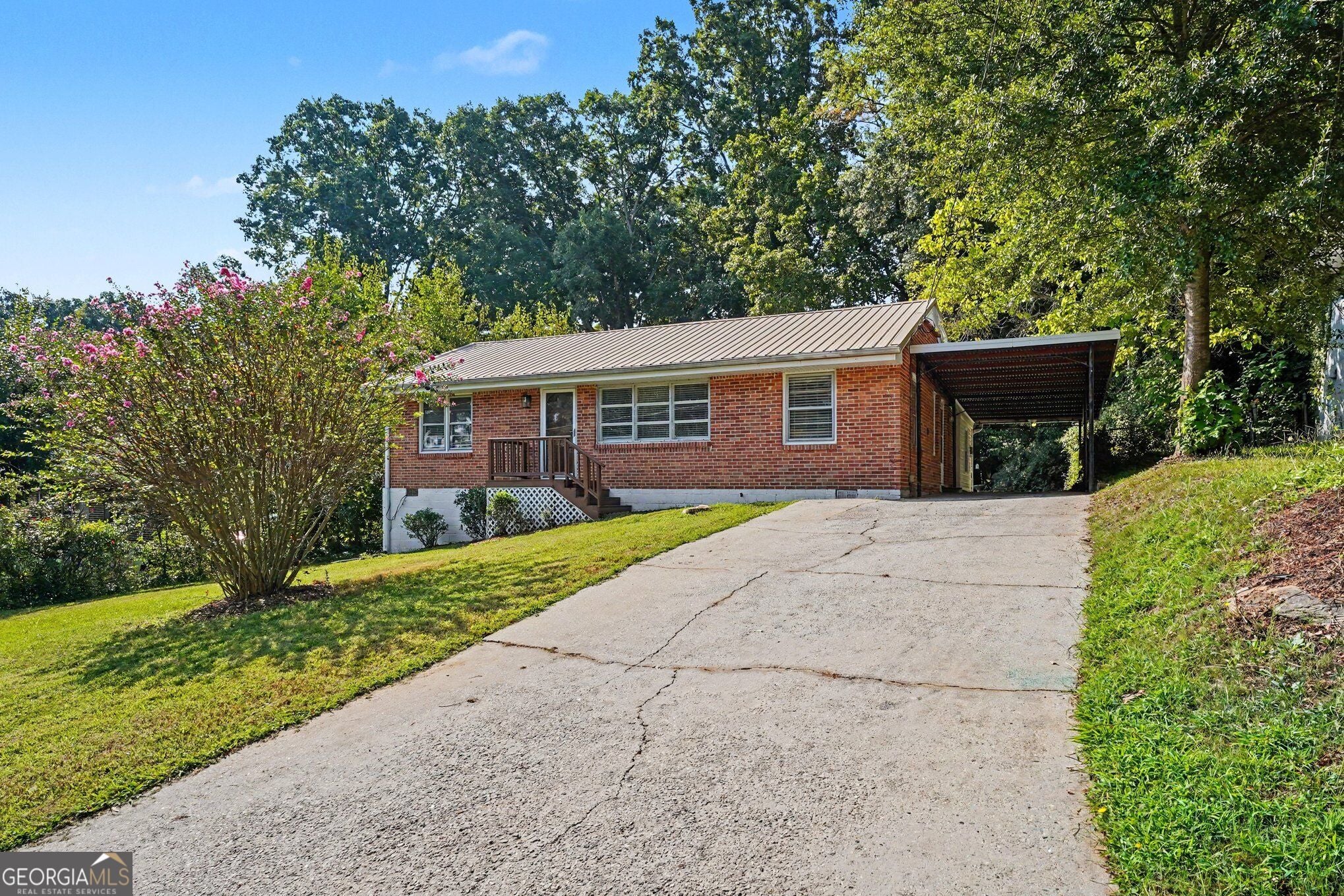 1113 S Parkwood Dr — photo