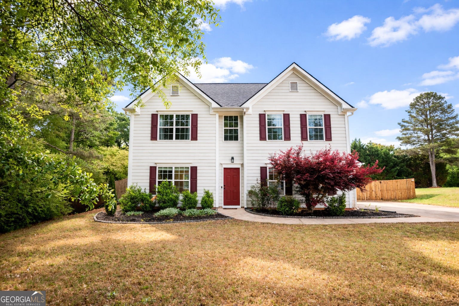 768 Weeping Willow Dr — photo