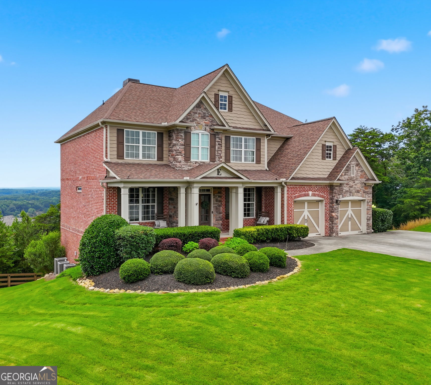 5085 Laurel Ridge Dr — photo