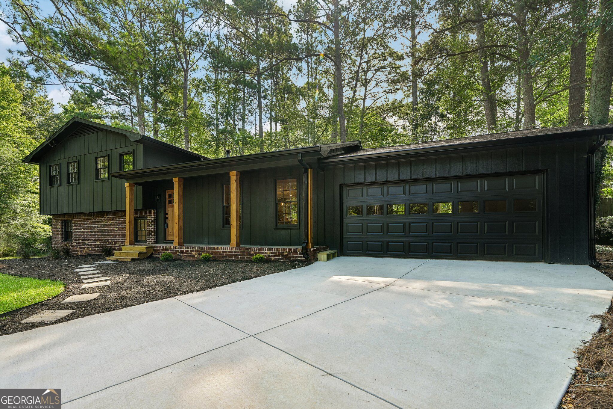 512 Wood Forest Ct — photo