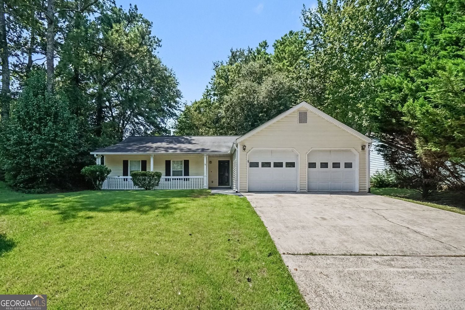 911 Riverstone Way — photo