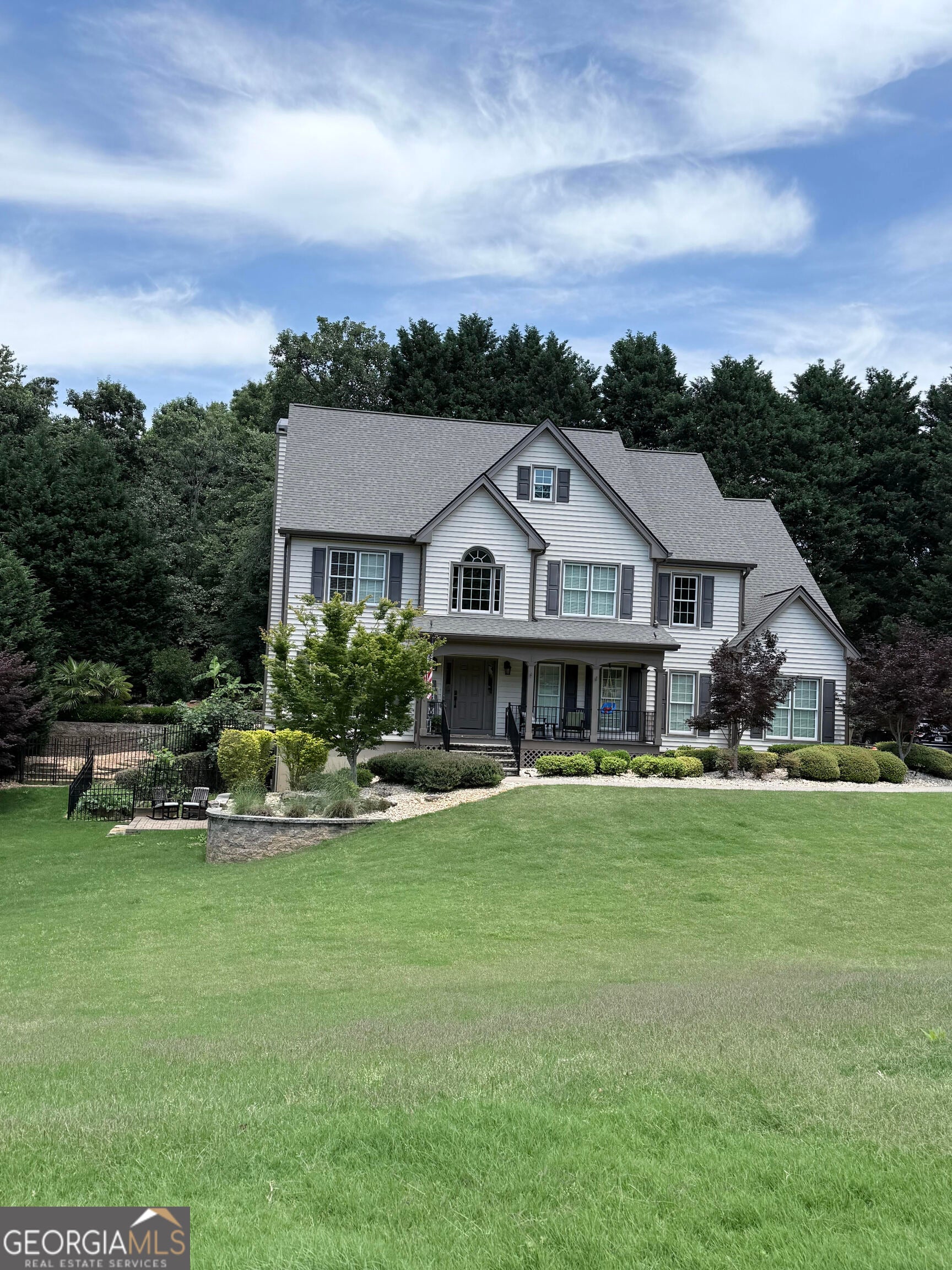 5210 Maplewood Ln — photo