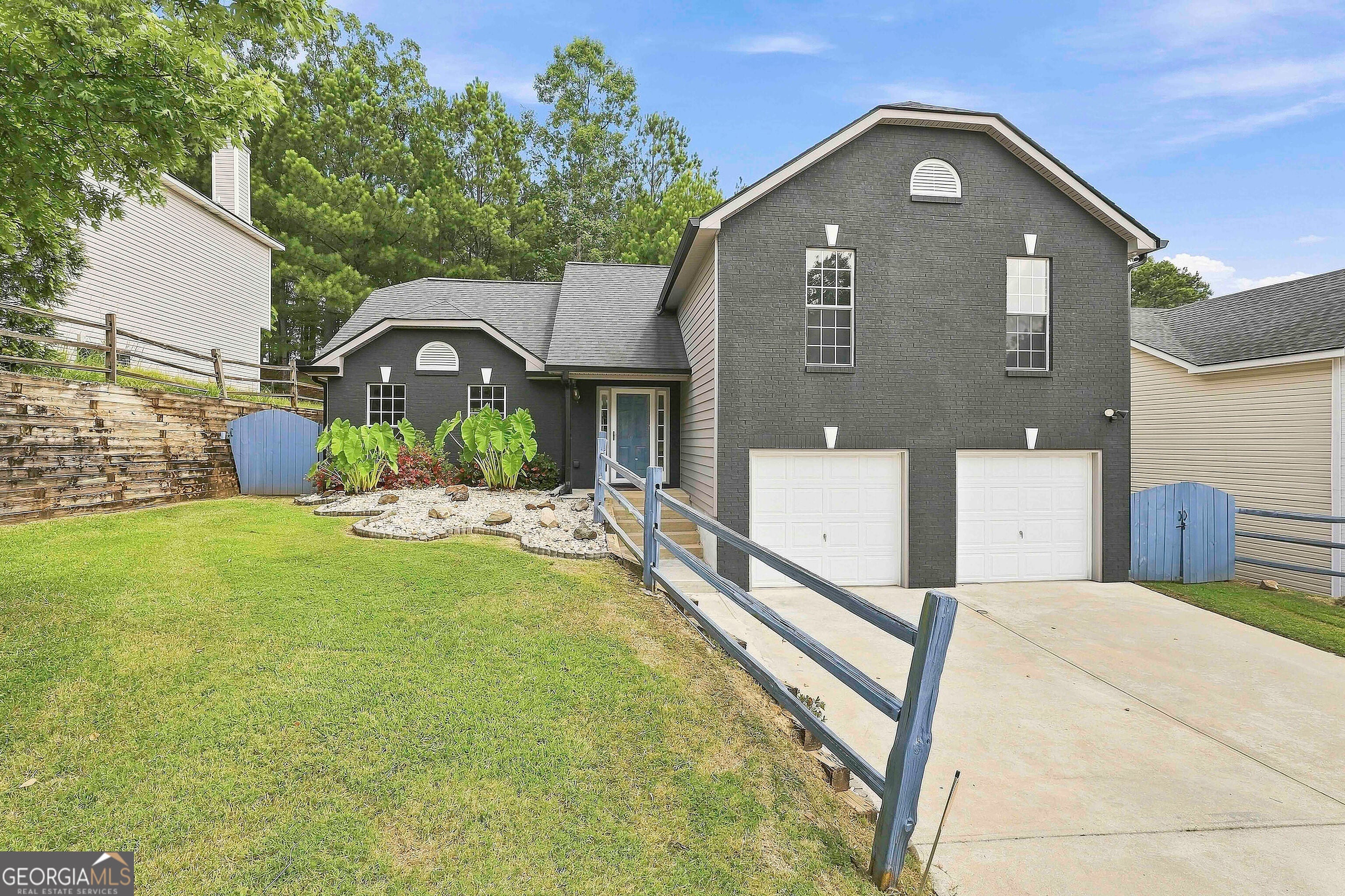 2455 Tolliver Dr — photo
