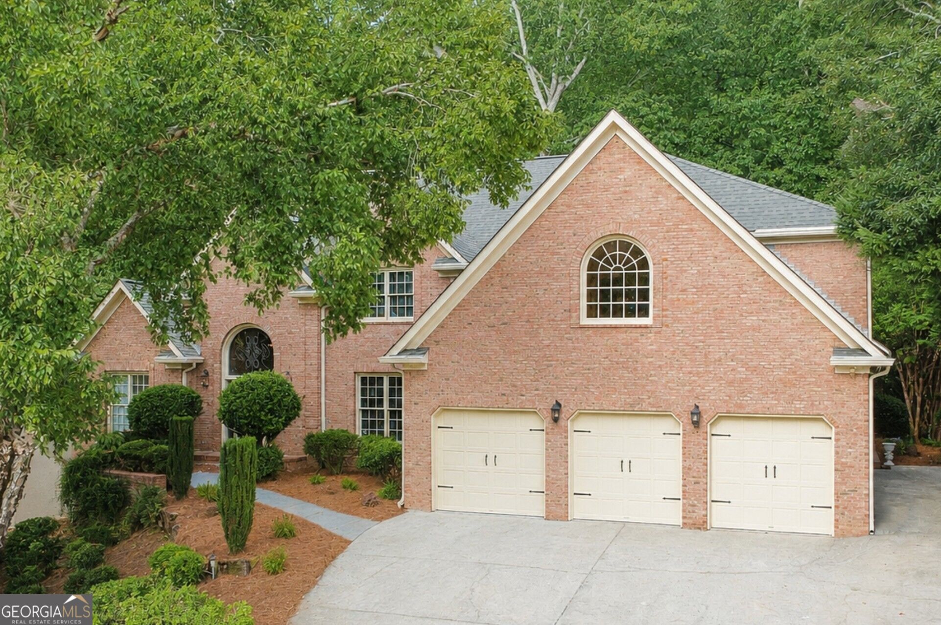 799 Oak Trail Dr — photo