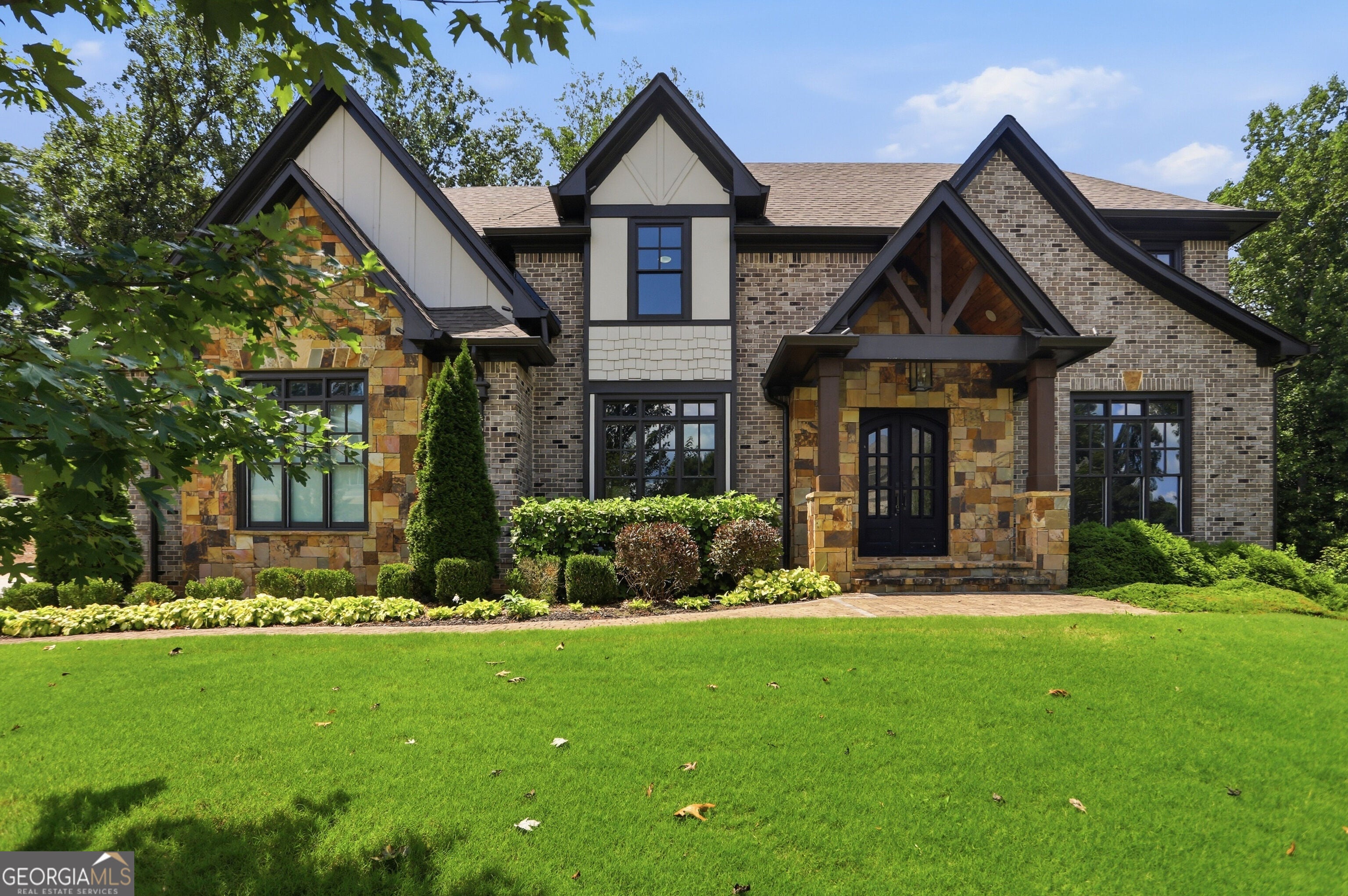 331 Summer Garden Dr — photo