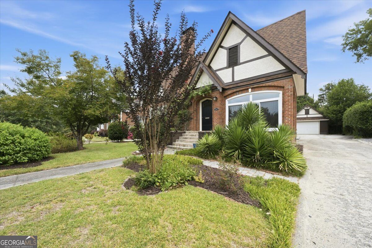 3857 Drury Dr — photo