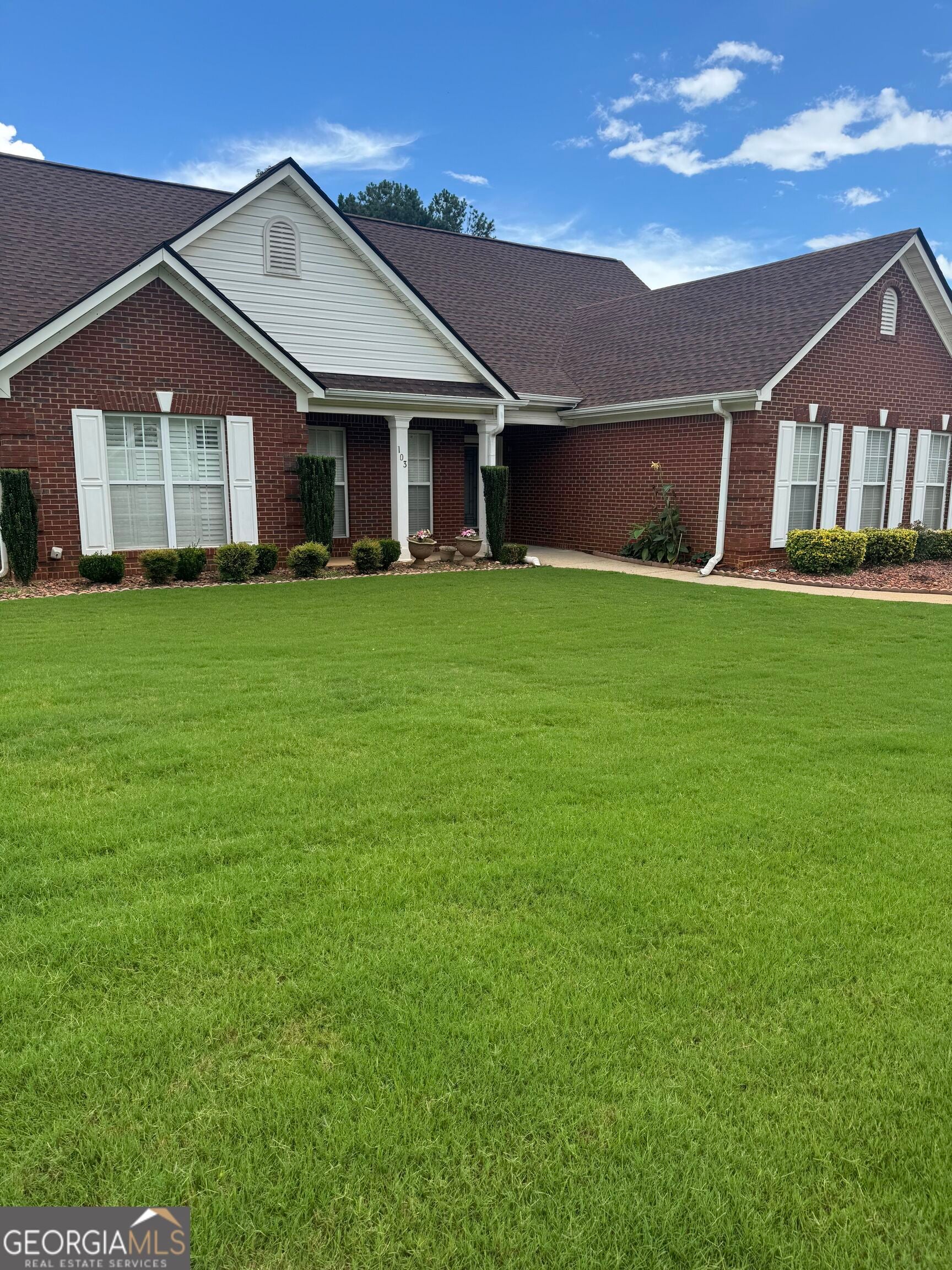 103 Shadow Lake Dr — photo