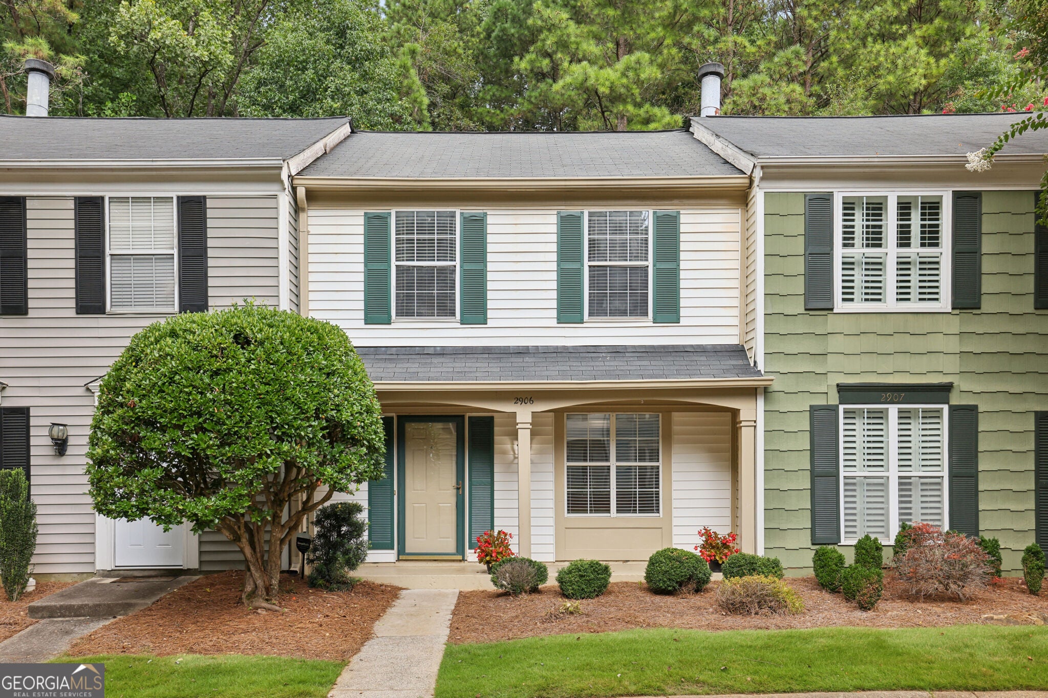 2906 Queen Anne Ct — photo