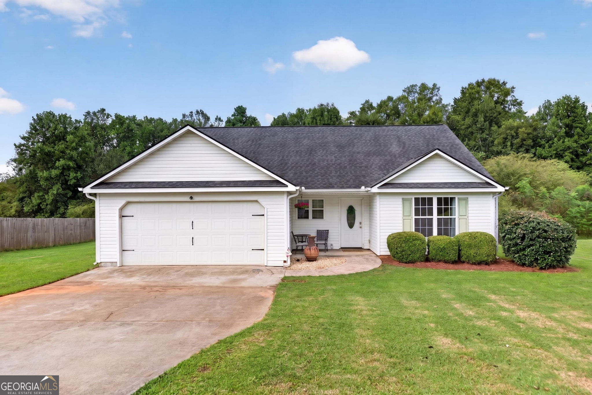 112 Governor Ln — photo