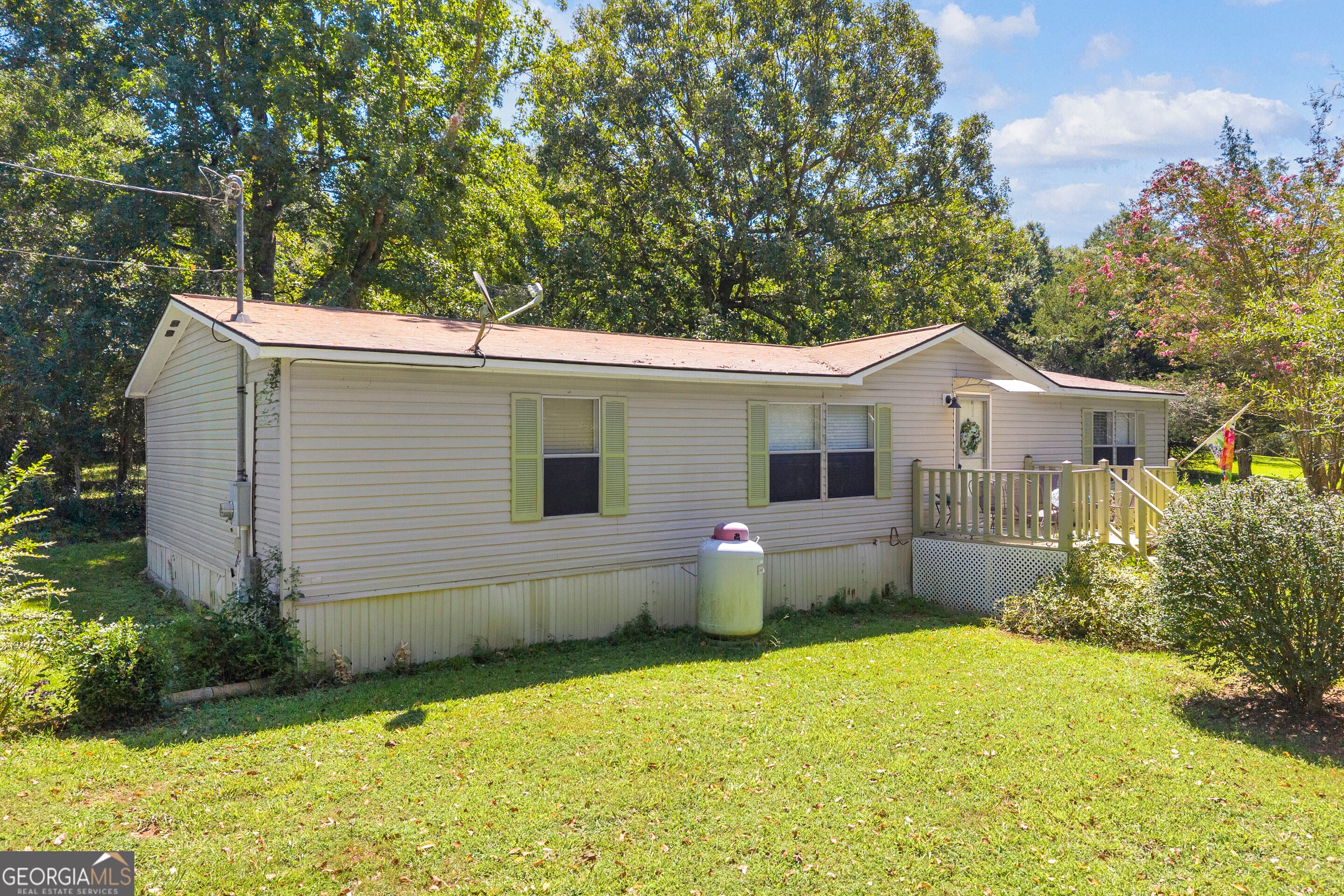 1664 Akin Rd — photo