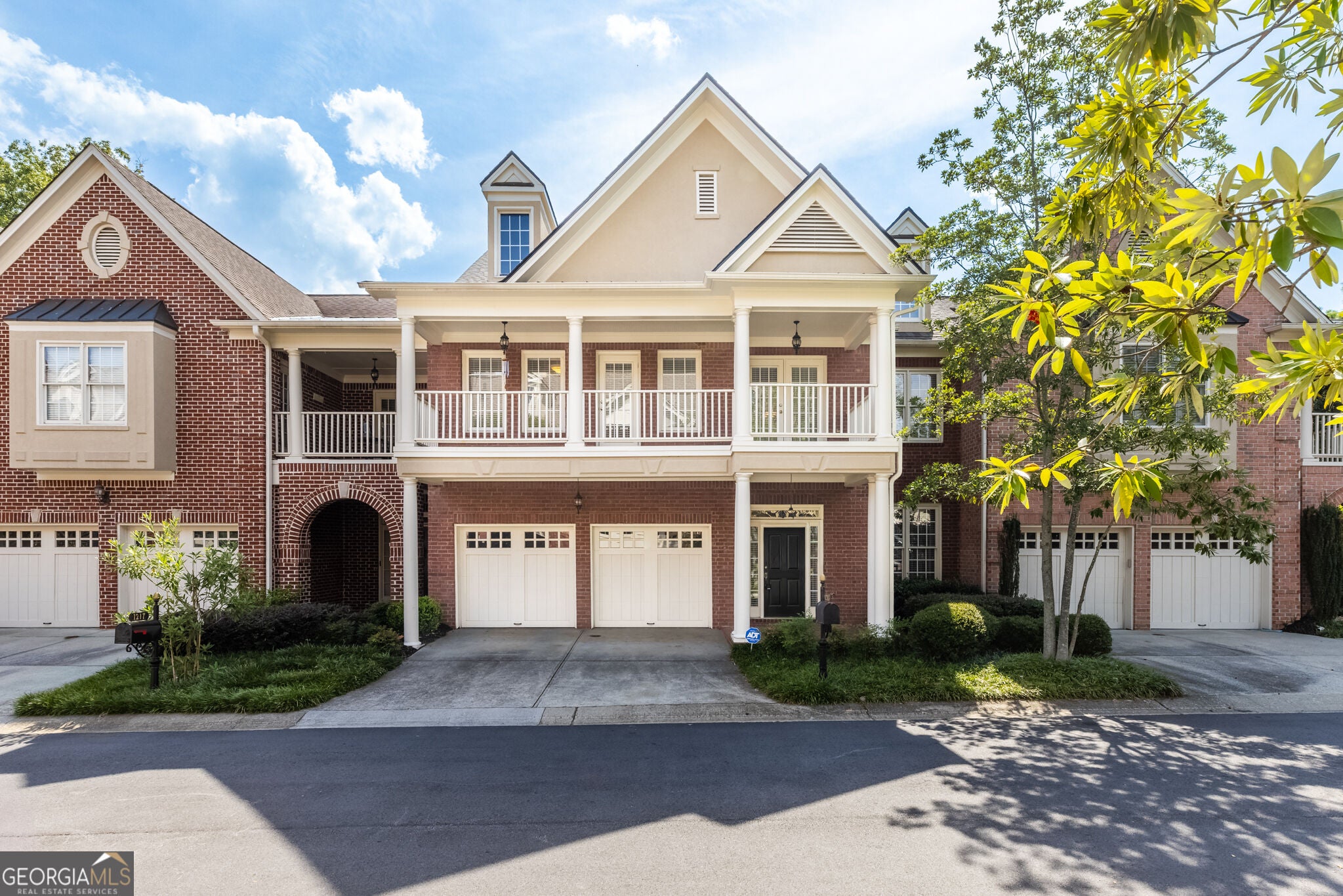 1213 Village Terrace Ct — photo