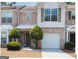 2833 Parkway Close — photo
