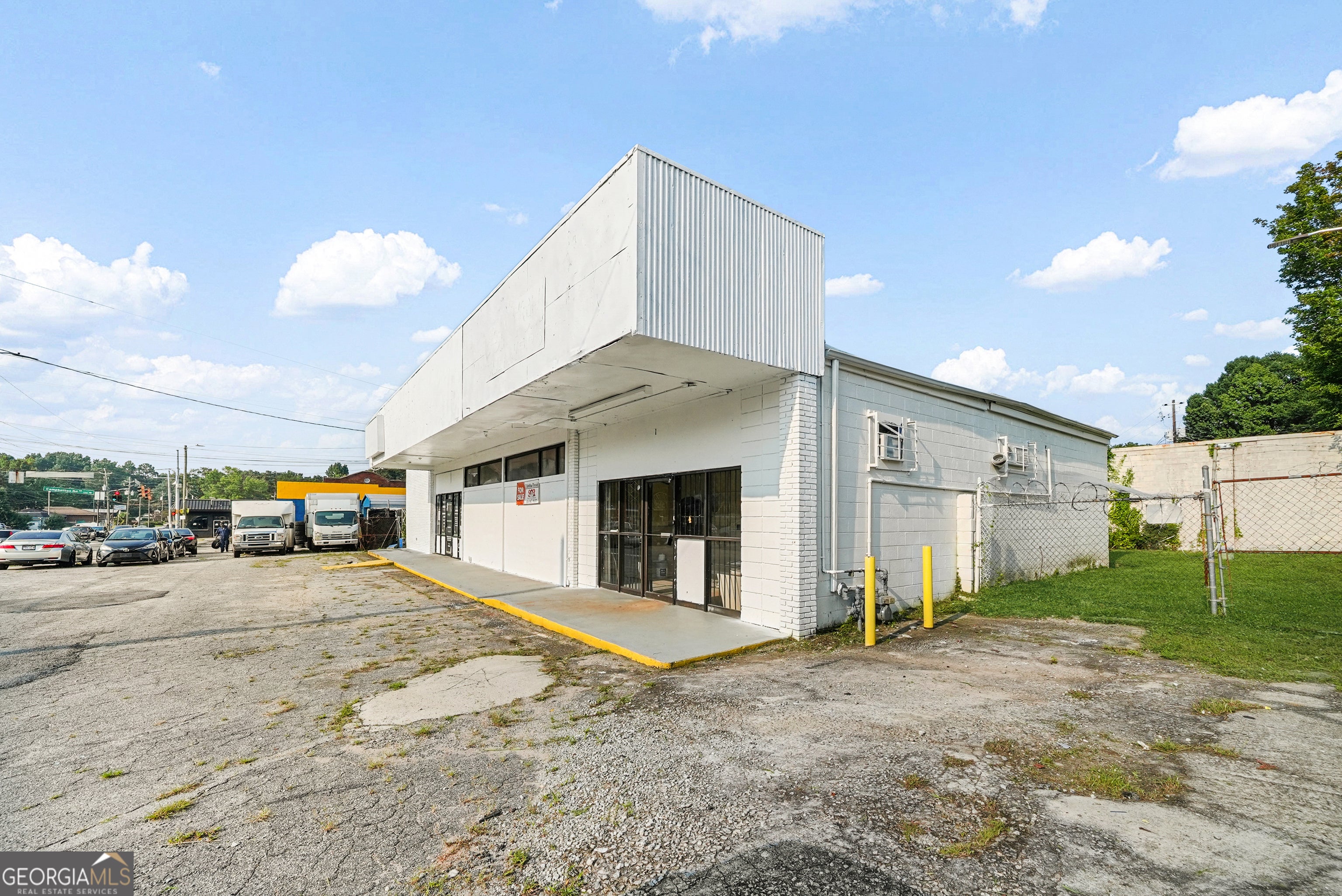 2301 Fairburn Rd SW — photo