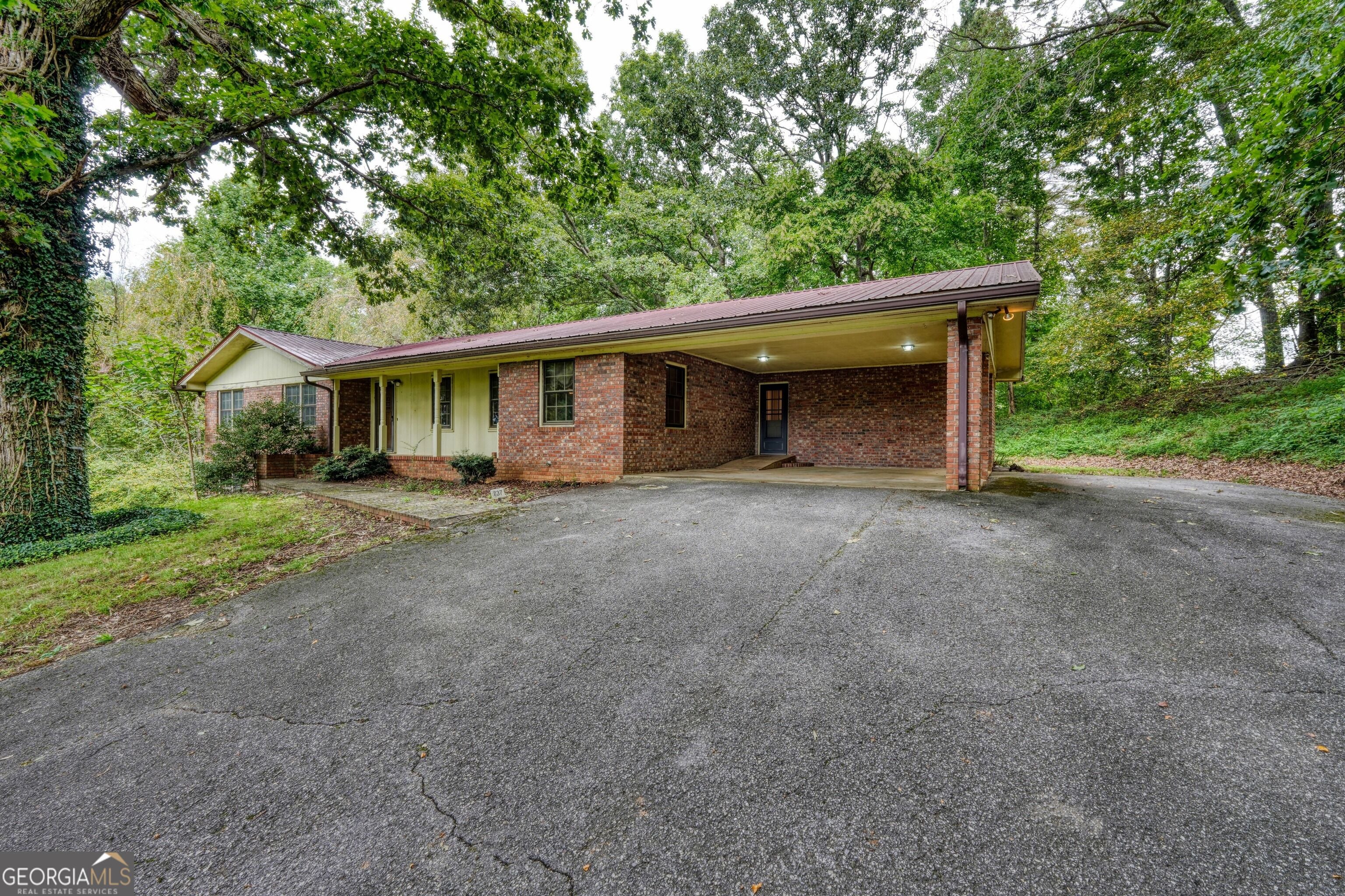 727 Bell Creek Rd — photo