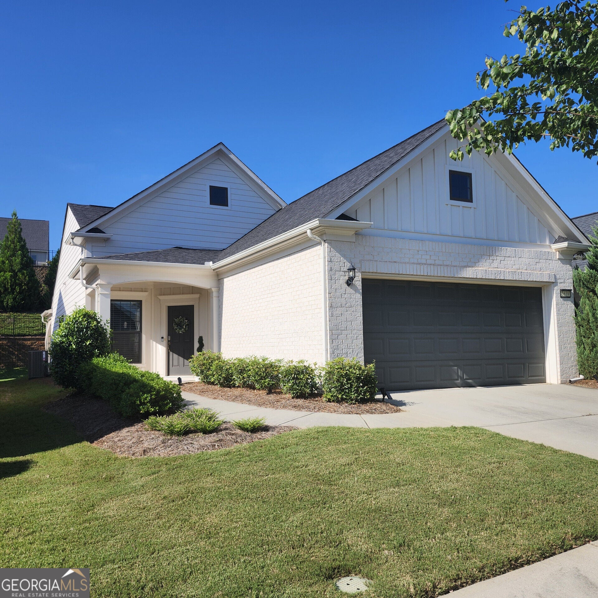 5639 Maple Bluff Way — photo