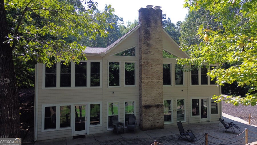 201 Hickory Hill Ln — photo