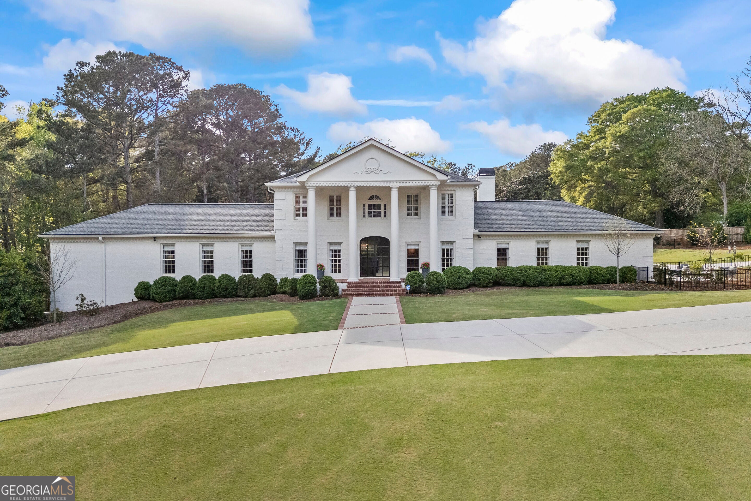 1900 Crystal Hills Dr — photo