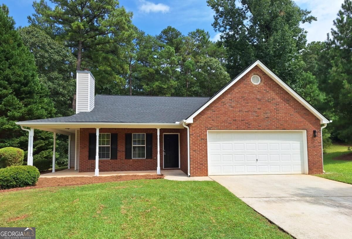 215 Oak Hill Dr — photo