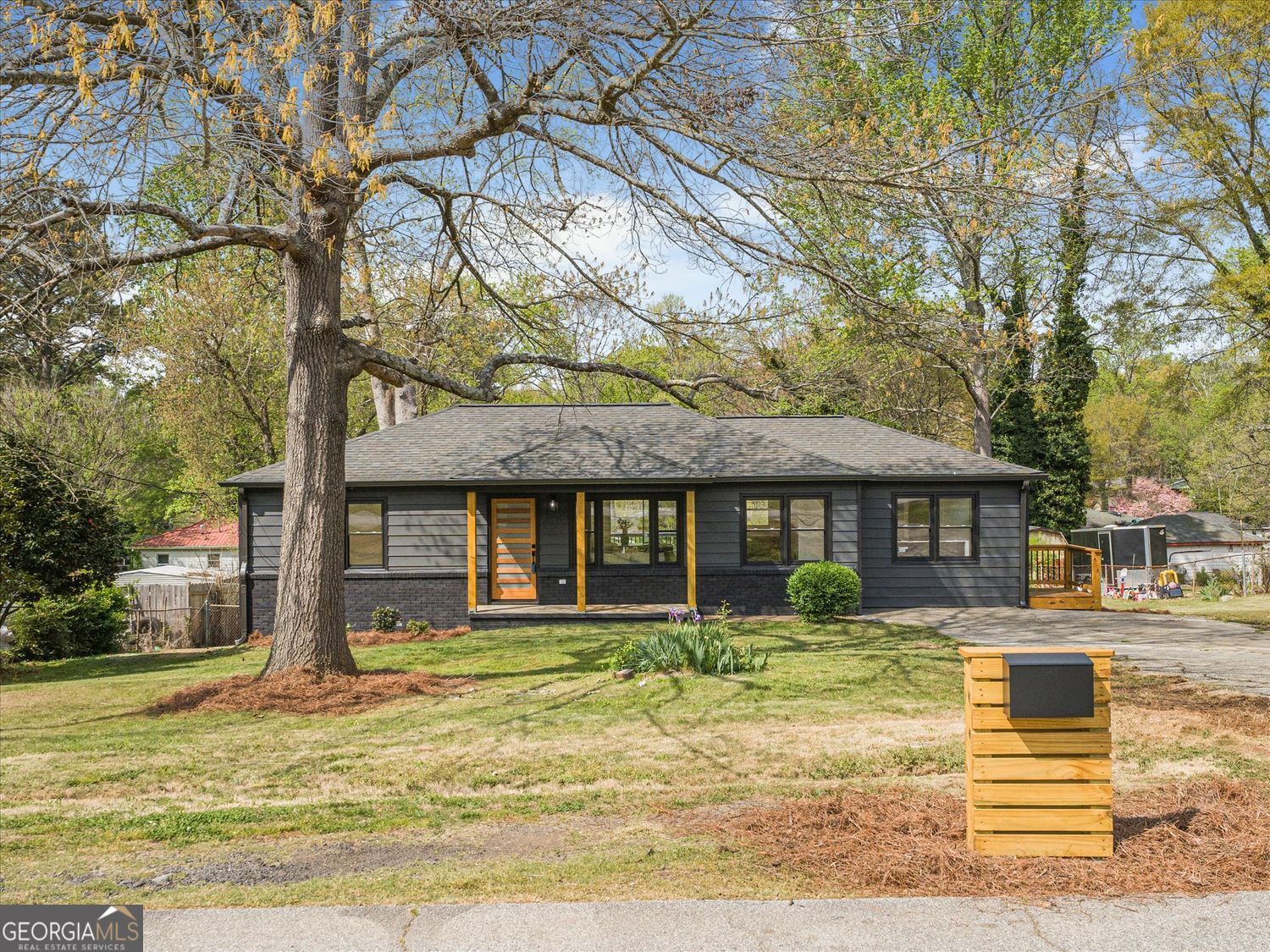 960 Pine Forest Dr SW — photo