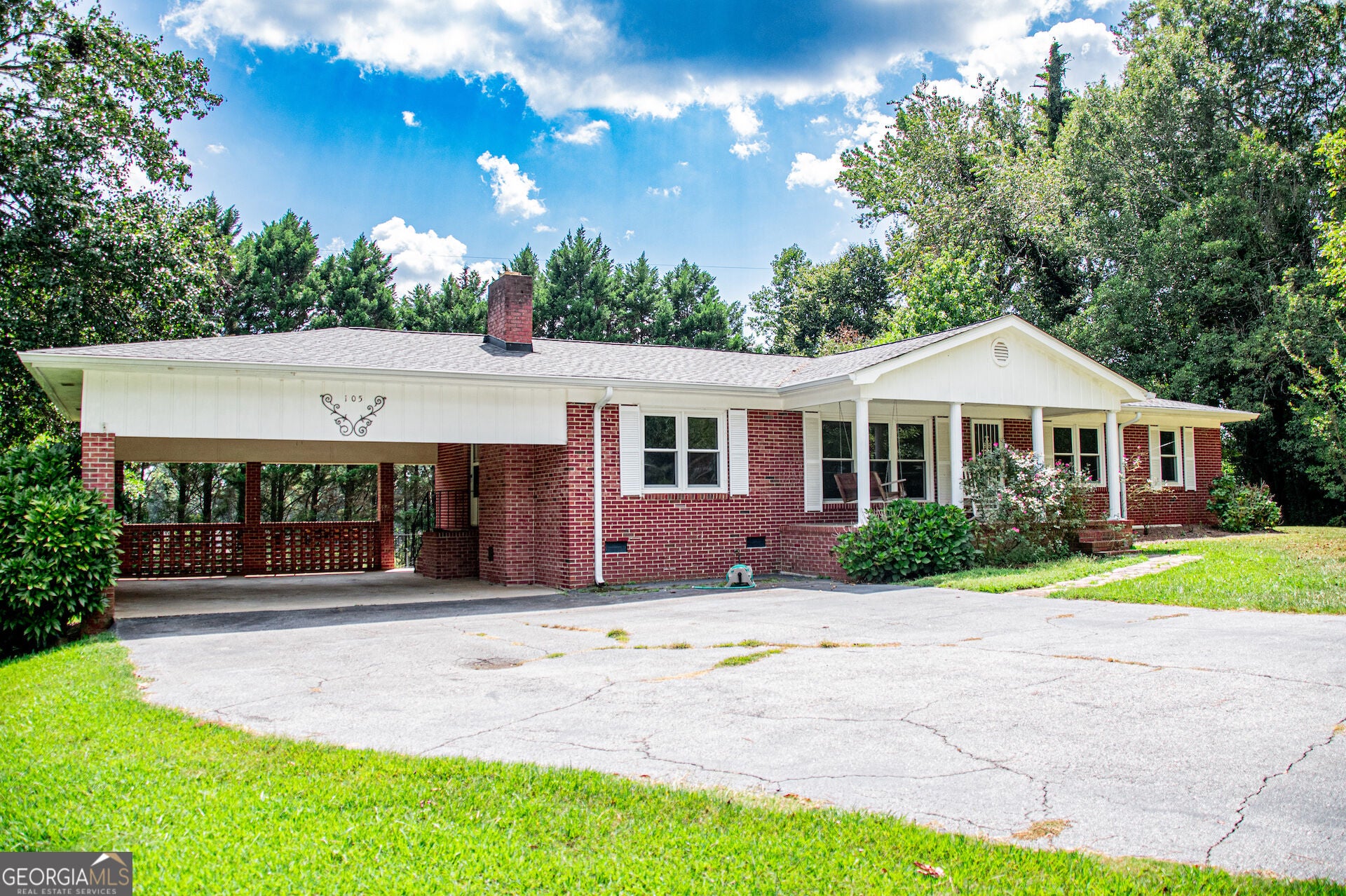 105 Sharp Dr — photo