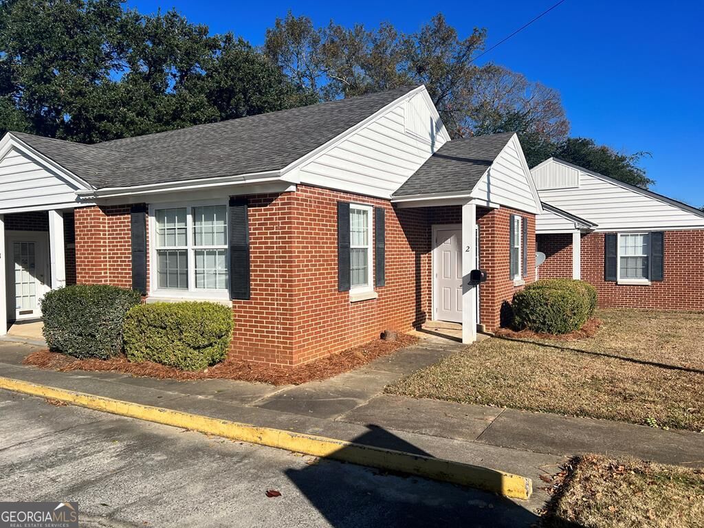 1825 Veterans Blvd Suite 2 — photo