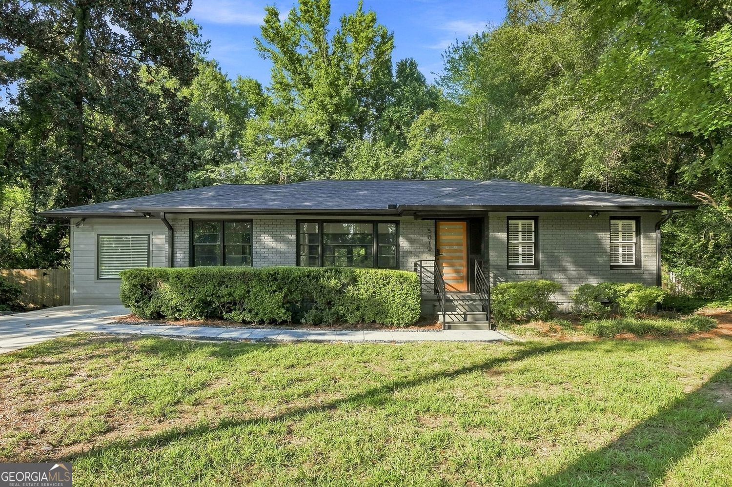 5012 Tilly Mill Rd — photo