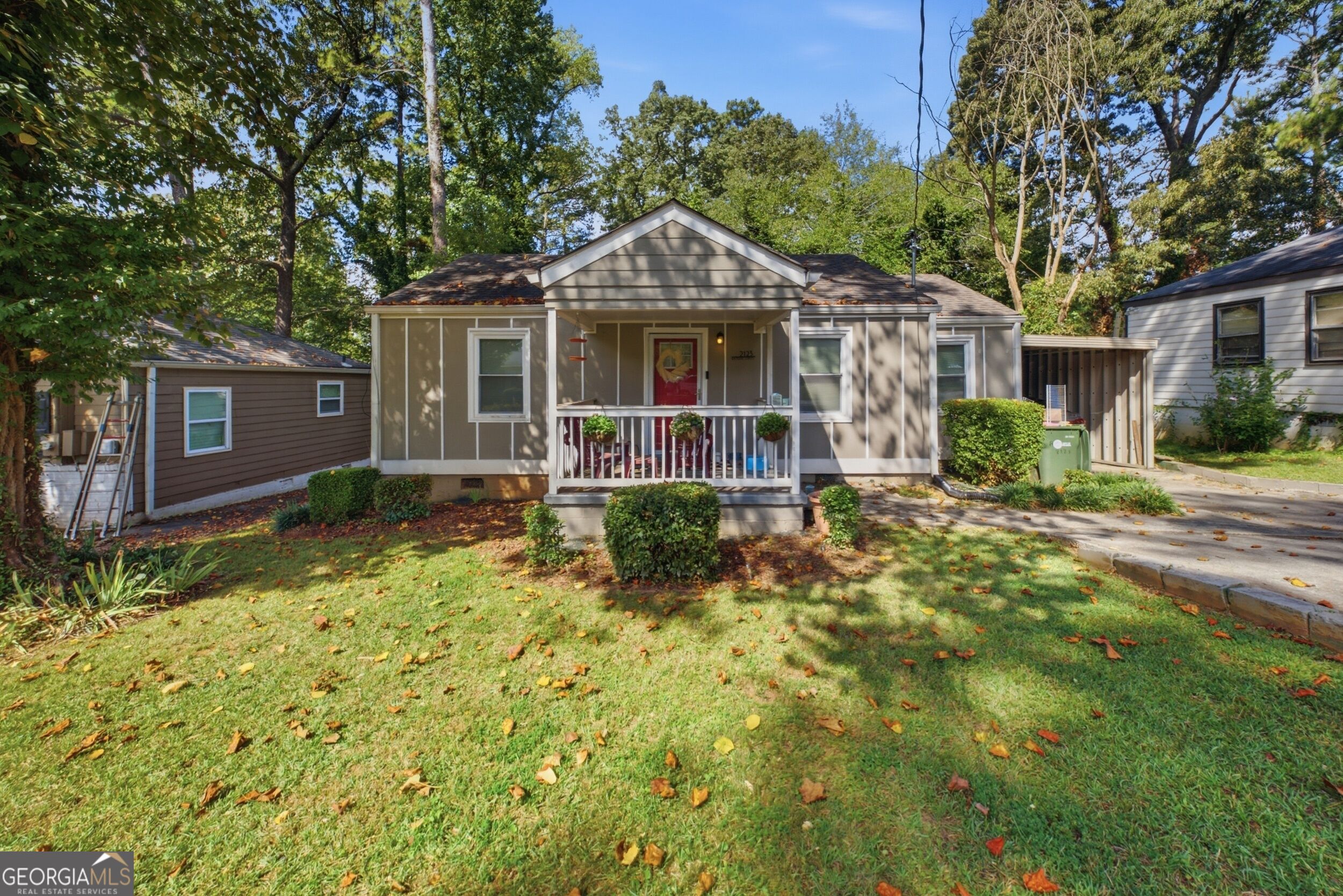 2123 Rachael St SE — photo