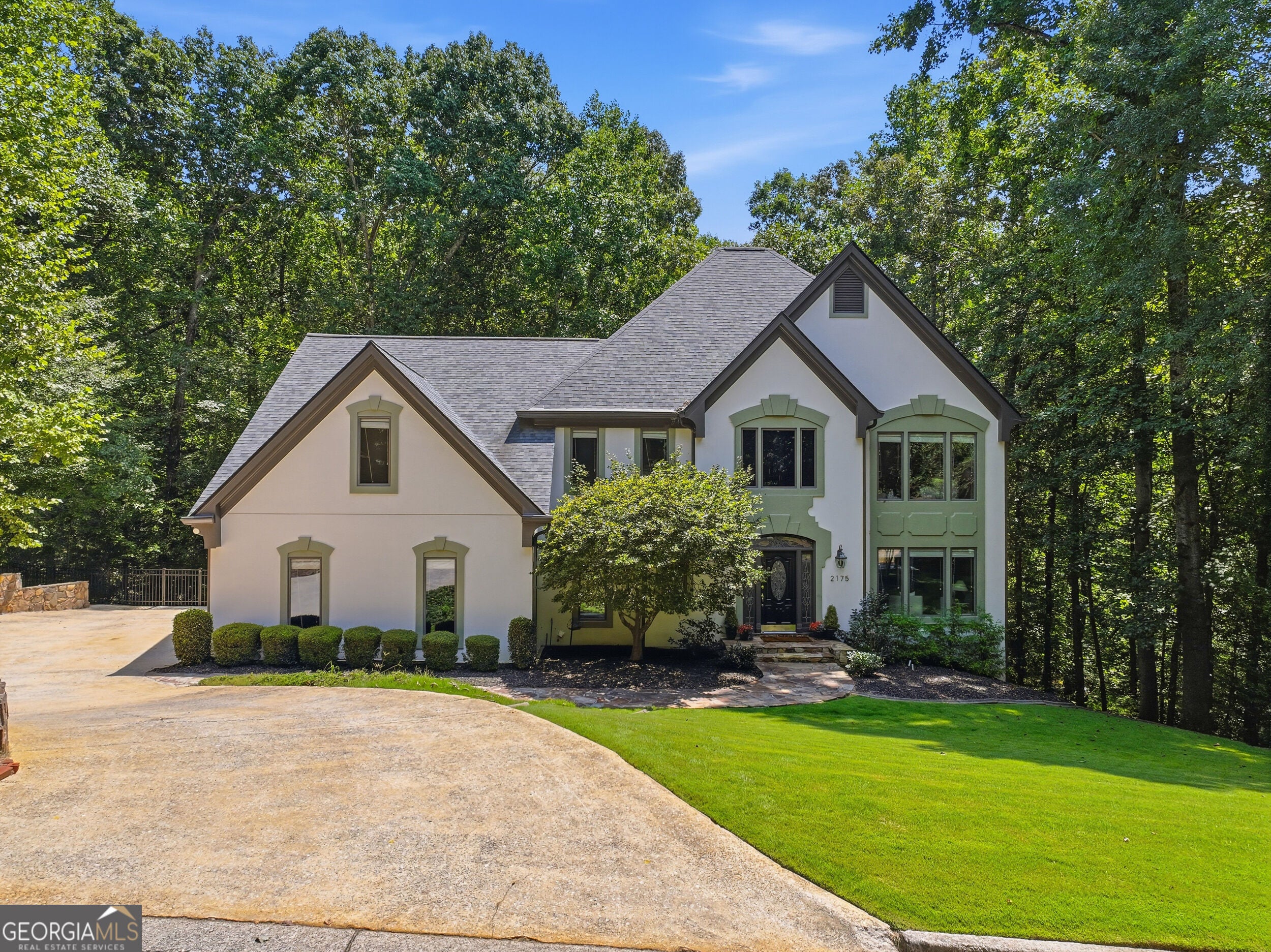 2175 River Cliff Dr — photo