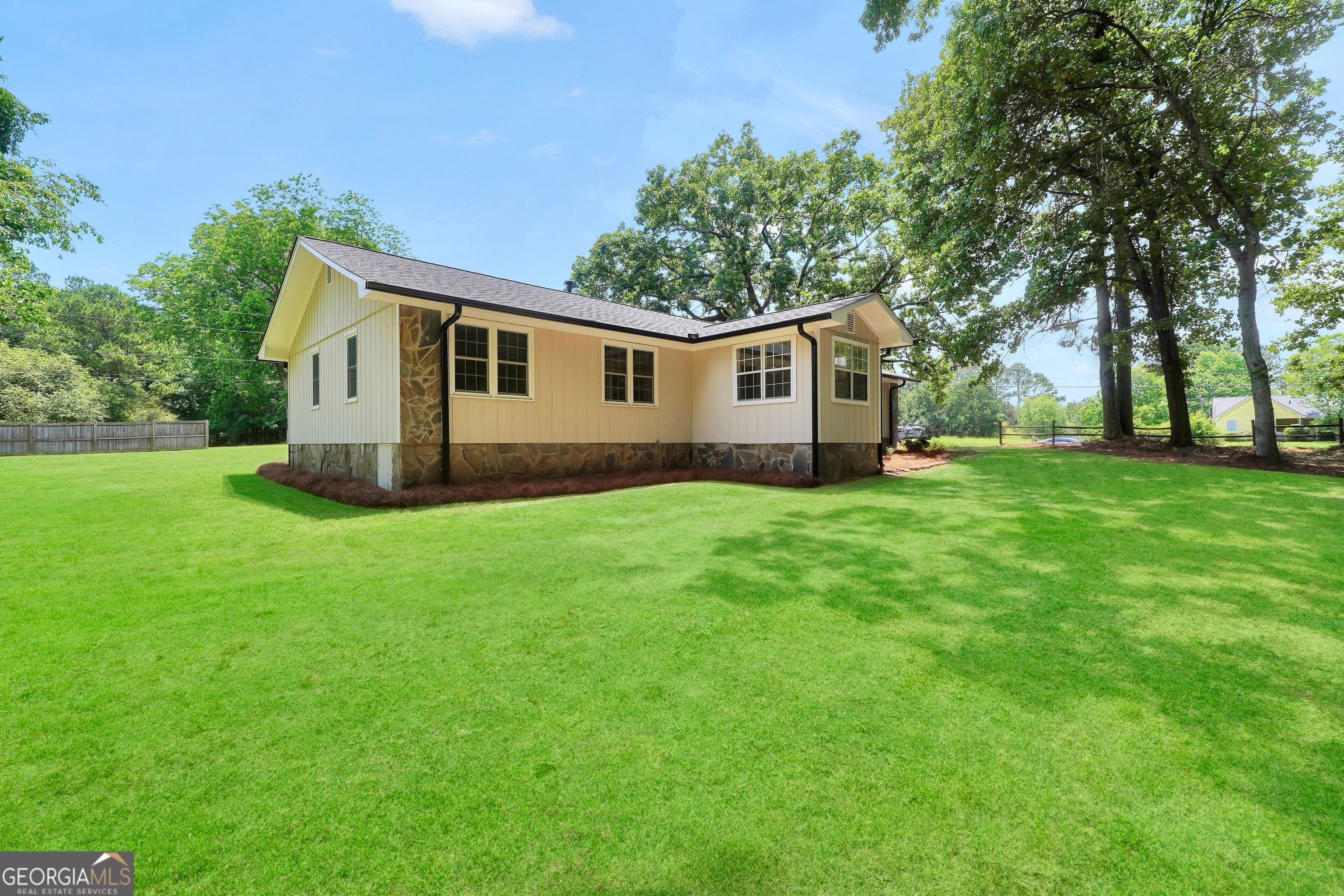 1375 McGarity Rd — photo
