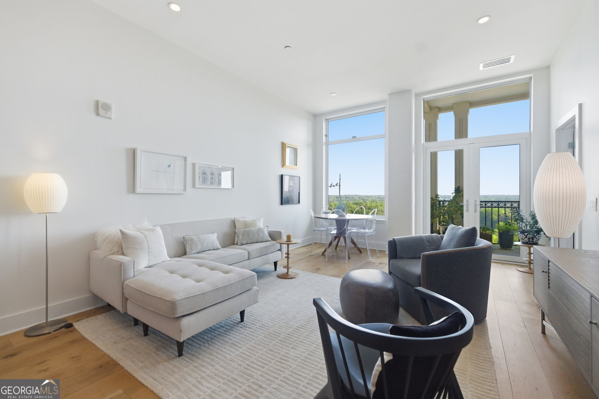 3820 Roswell Rd NE 1012 — photo