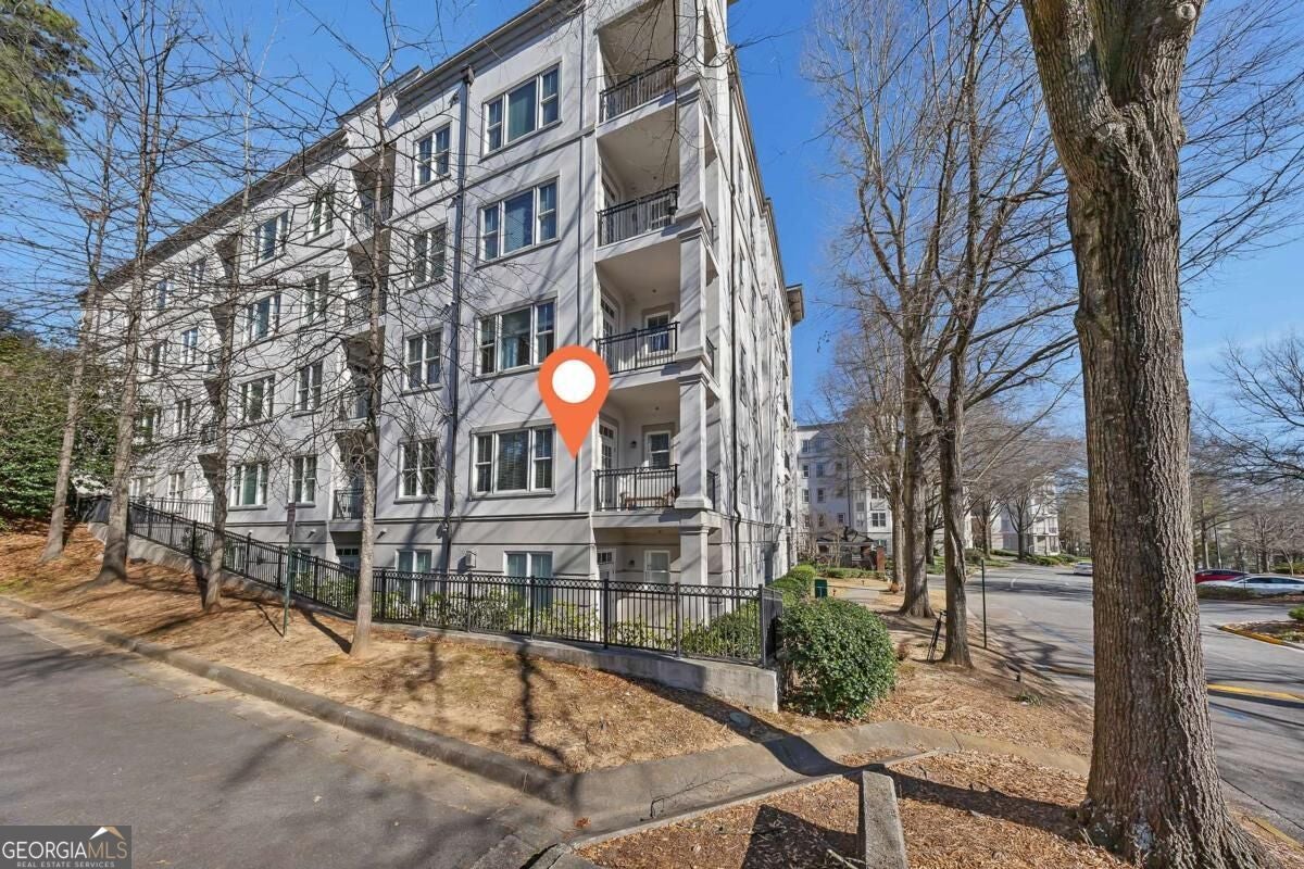 11 Perimeter Ctr E 1112 — photo