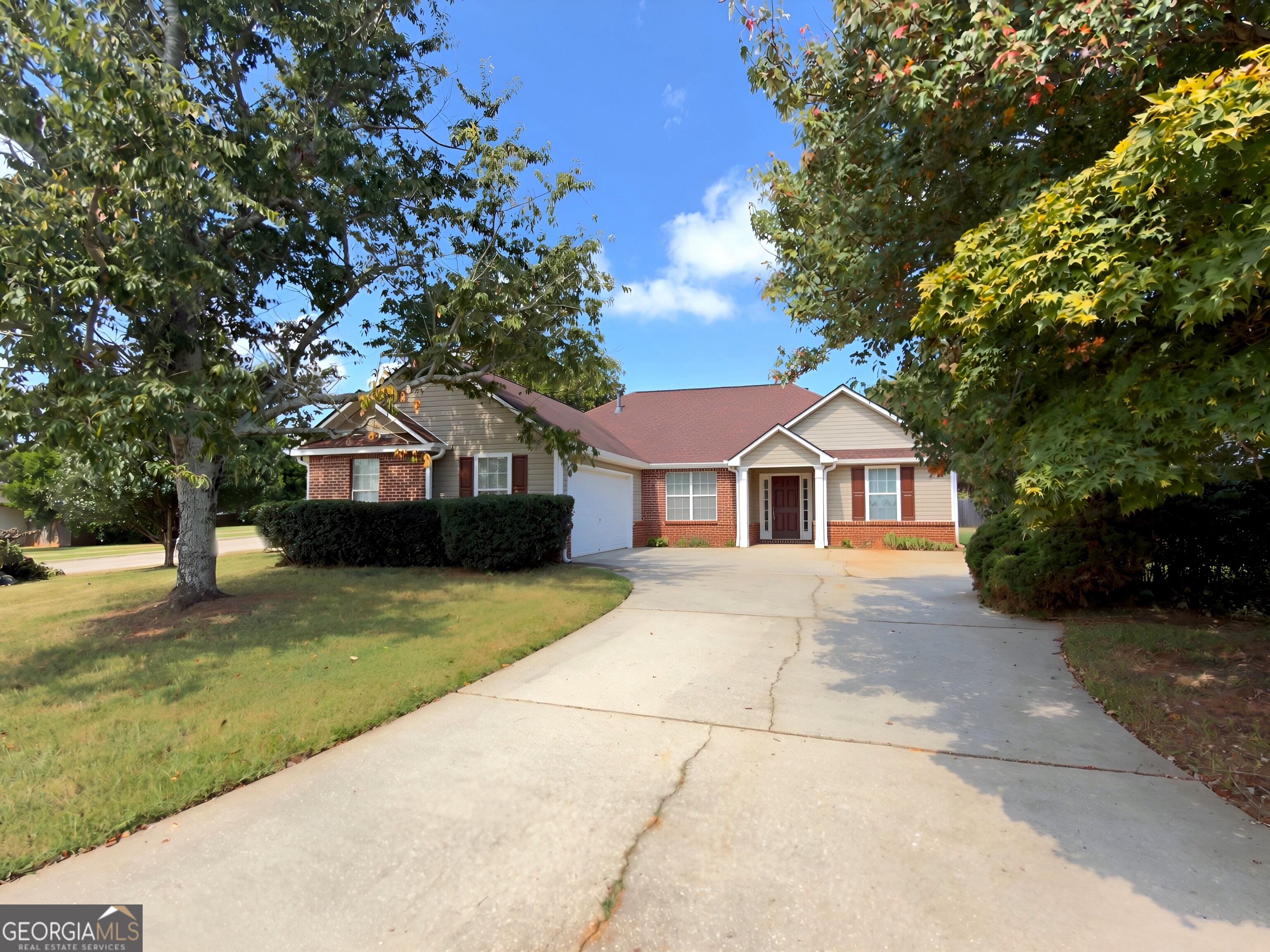 5075 Towne Park Dr — photo