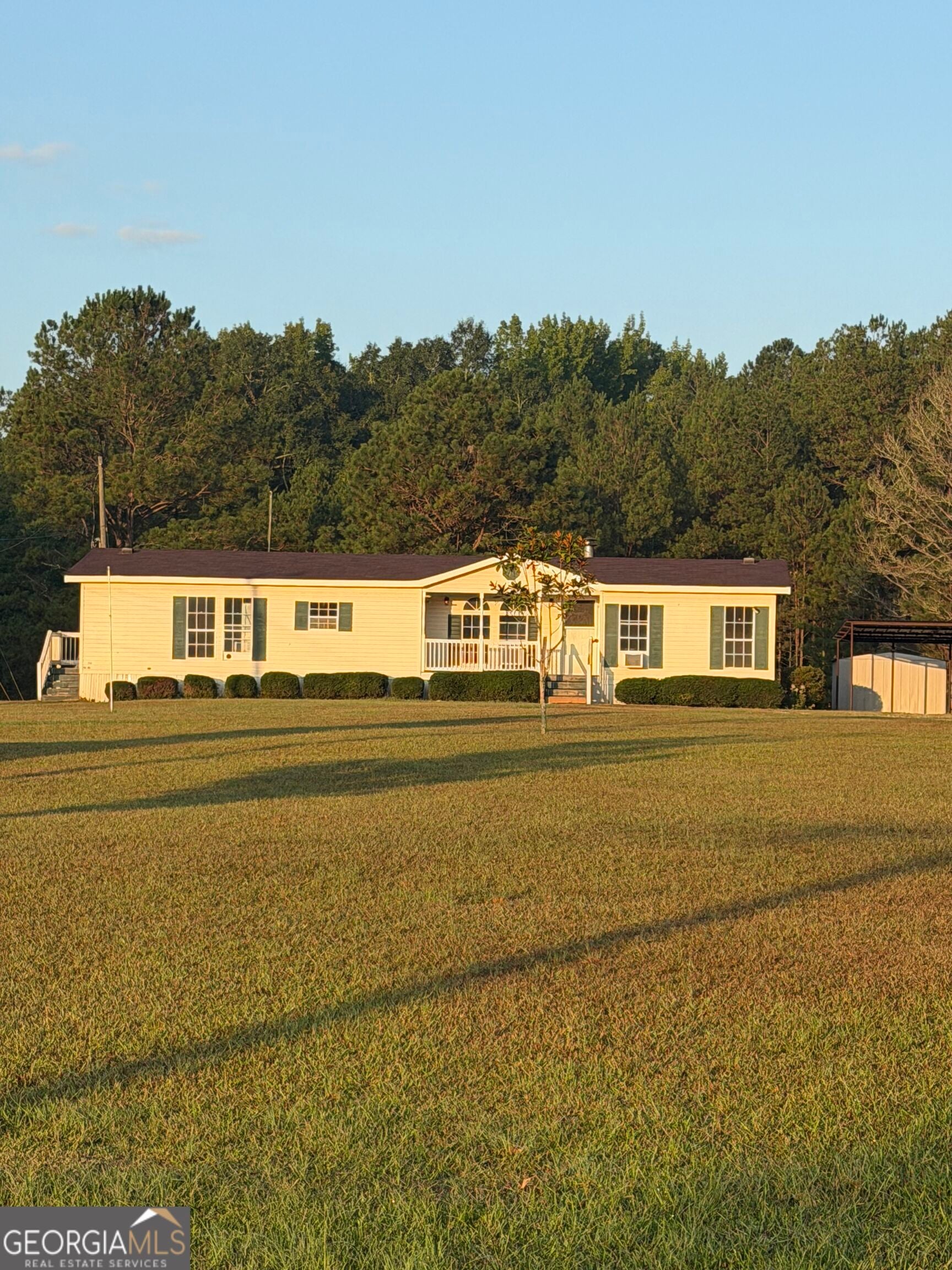 385 Dean Road — photo