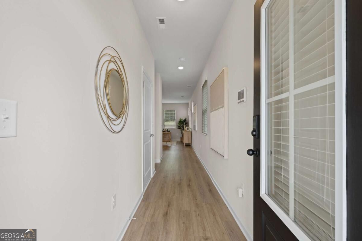 1283 Meadowbrook Dr — photo