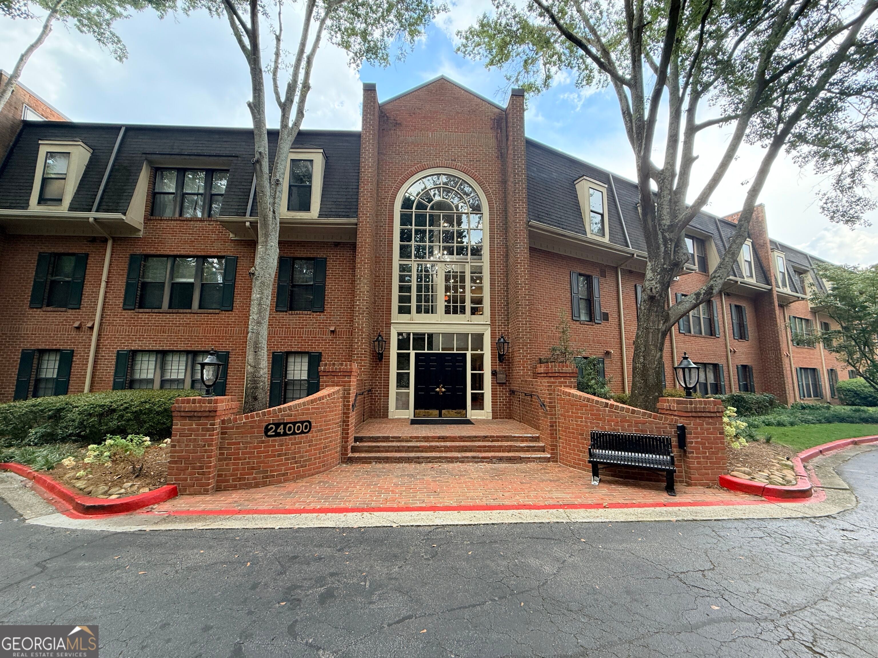 24216 Plantation Dr NE # 216 — photo