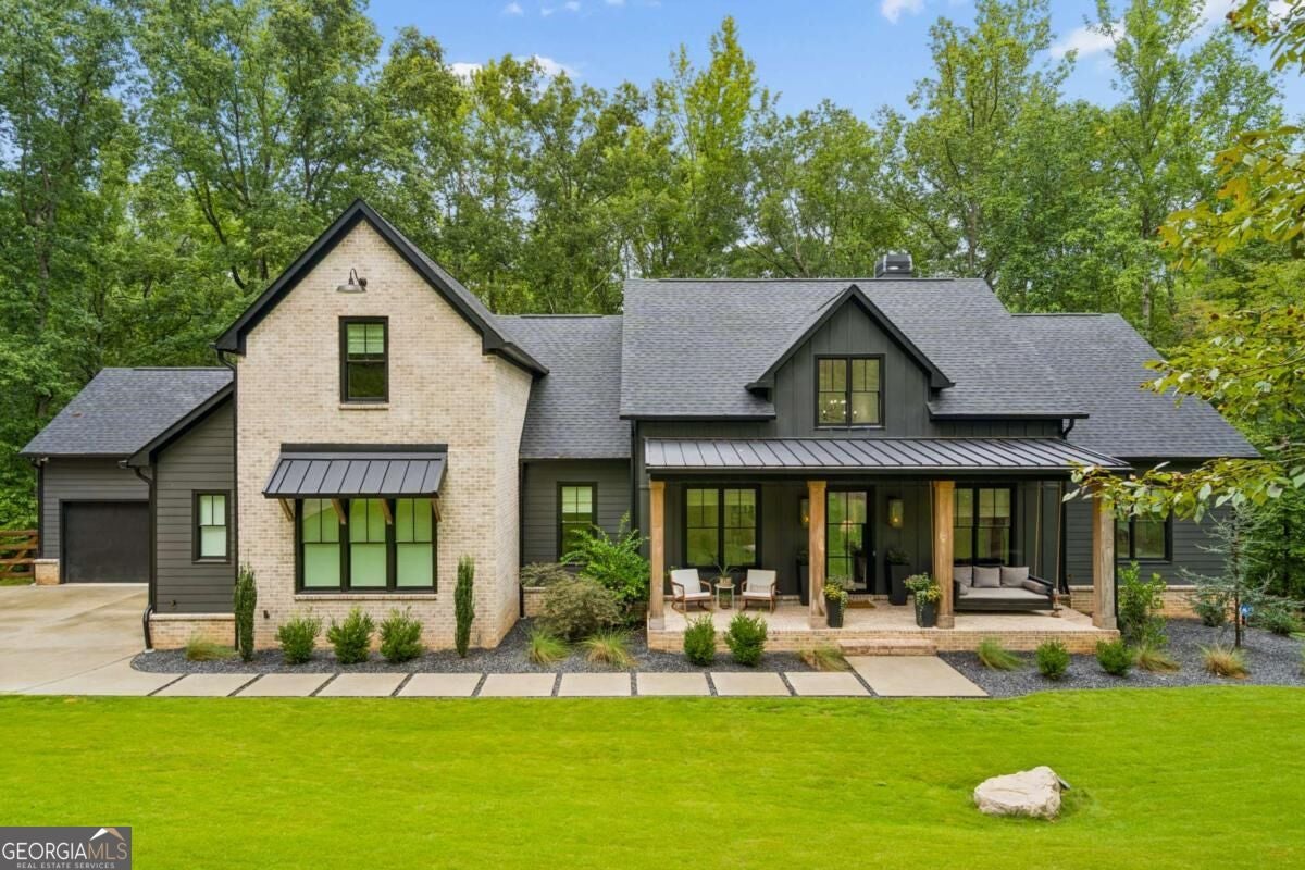 5676 Kennedy Rd — photo