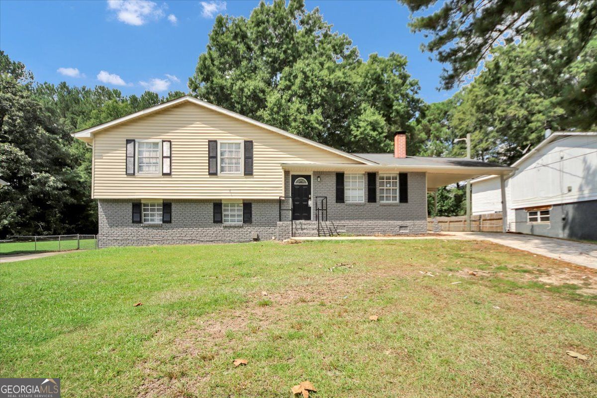 139 Caldwell Dr — photo