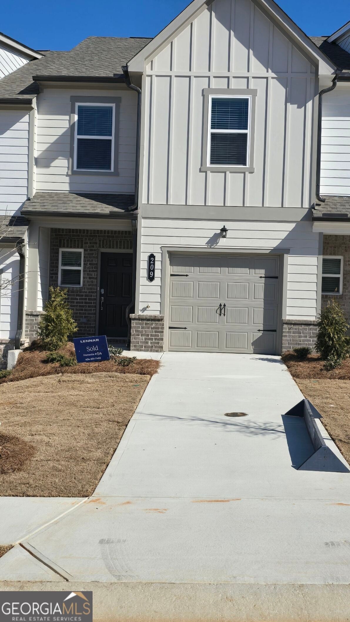 209 Kenoot Dr — photo
