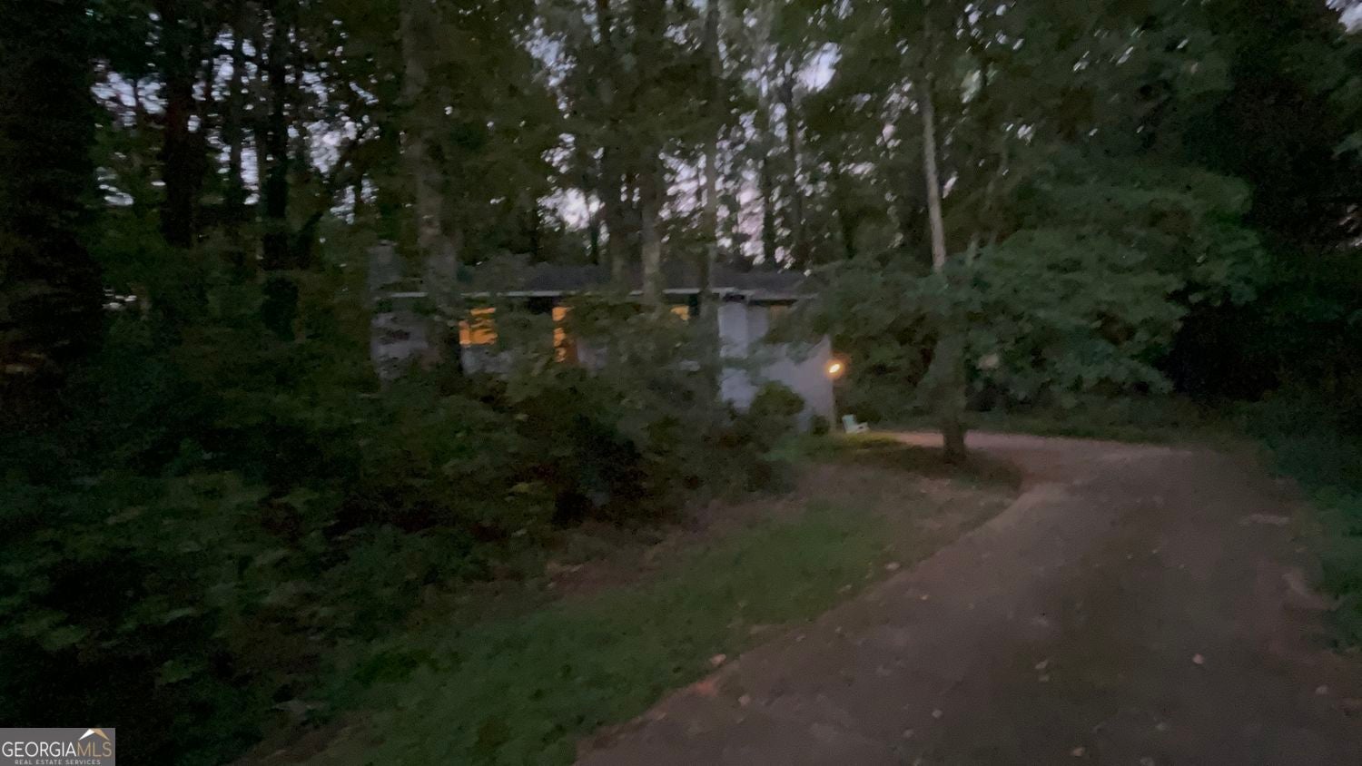 206 Quail Hollow Dr — photo