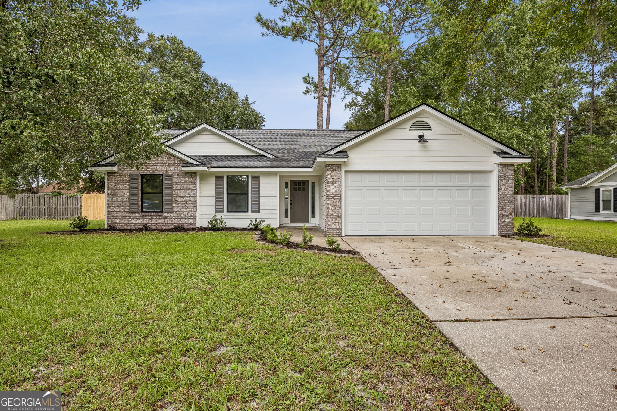 144 Woodvalley Ct — photo