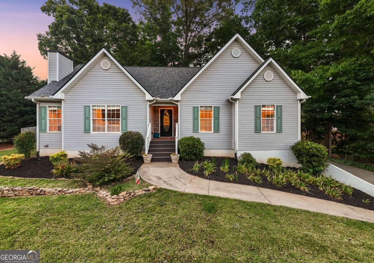 1086 Fieldstone Dr — photo