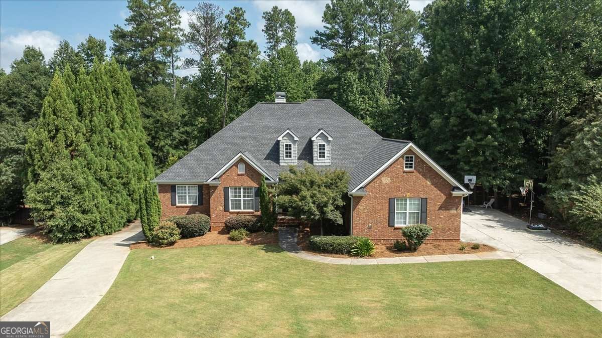 303 Vantage Drive — photo