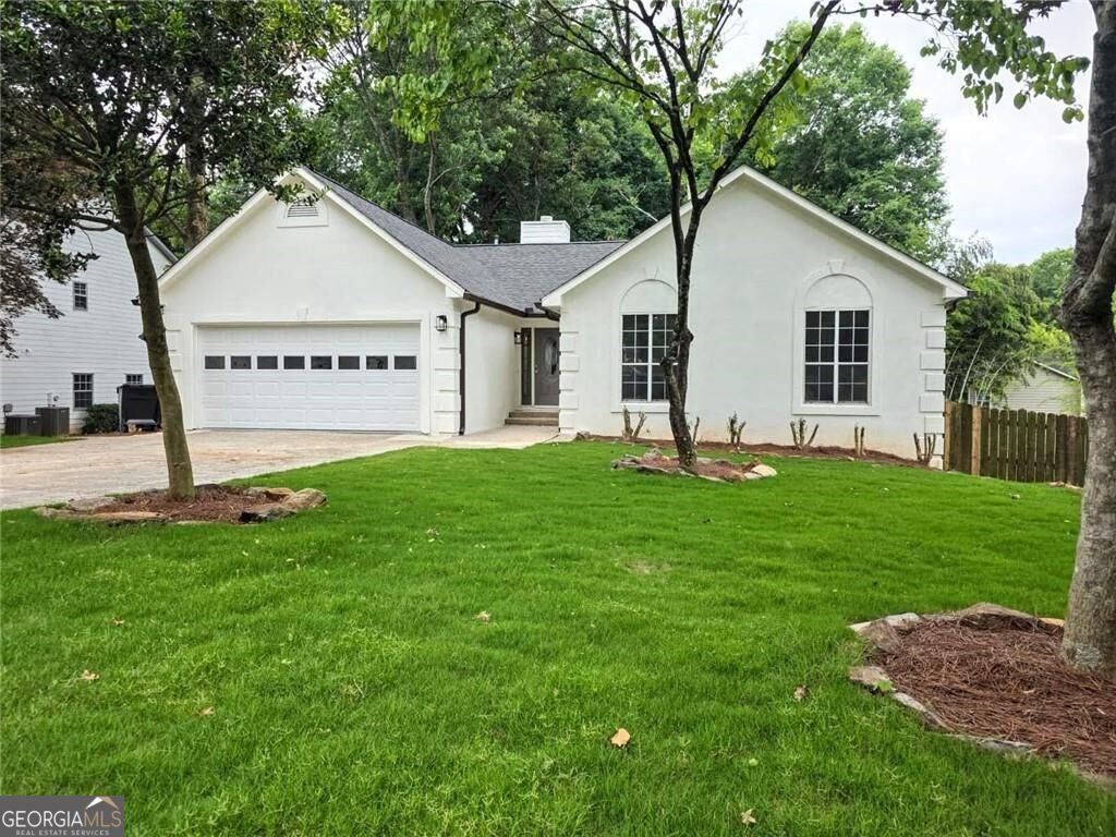 2620 Logan Way — photo
