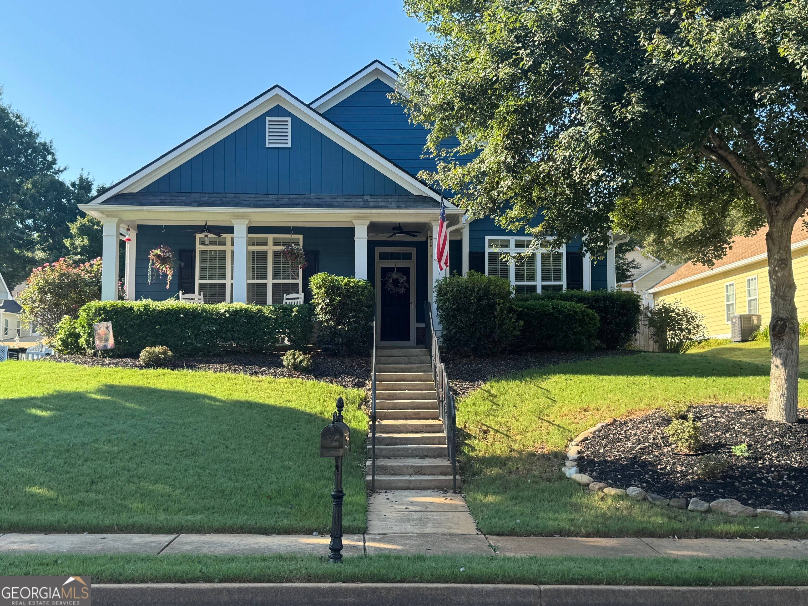 38 Tapestry Ln — photo