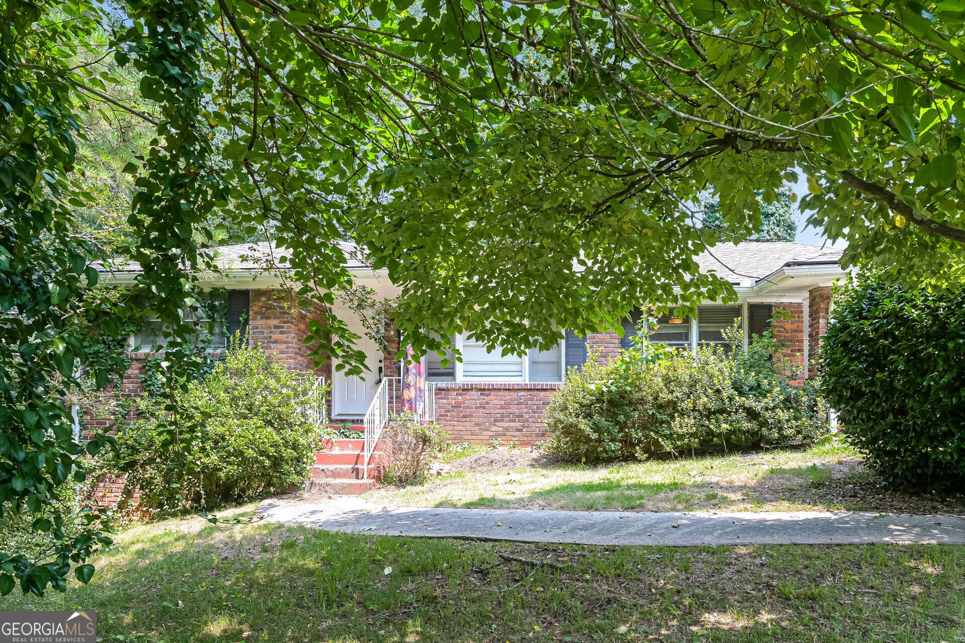 3136 Gay Dr — photo