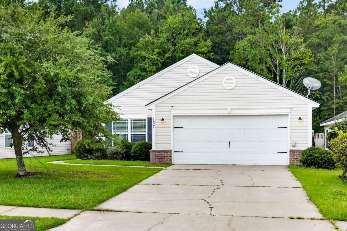 137 Spring Lakes Dr — photo
