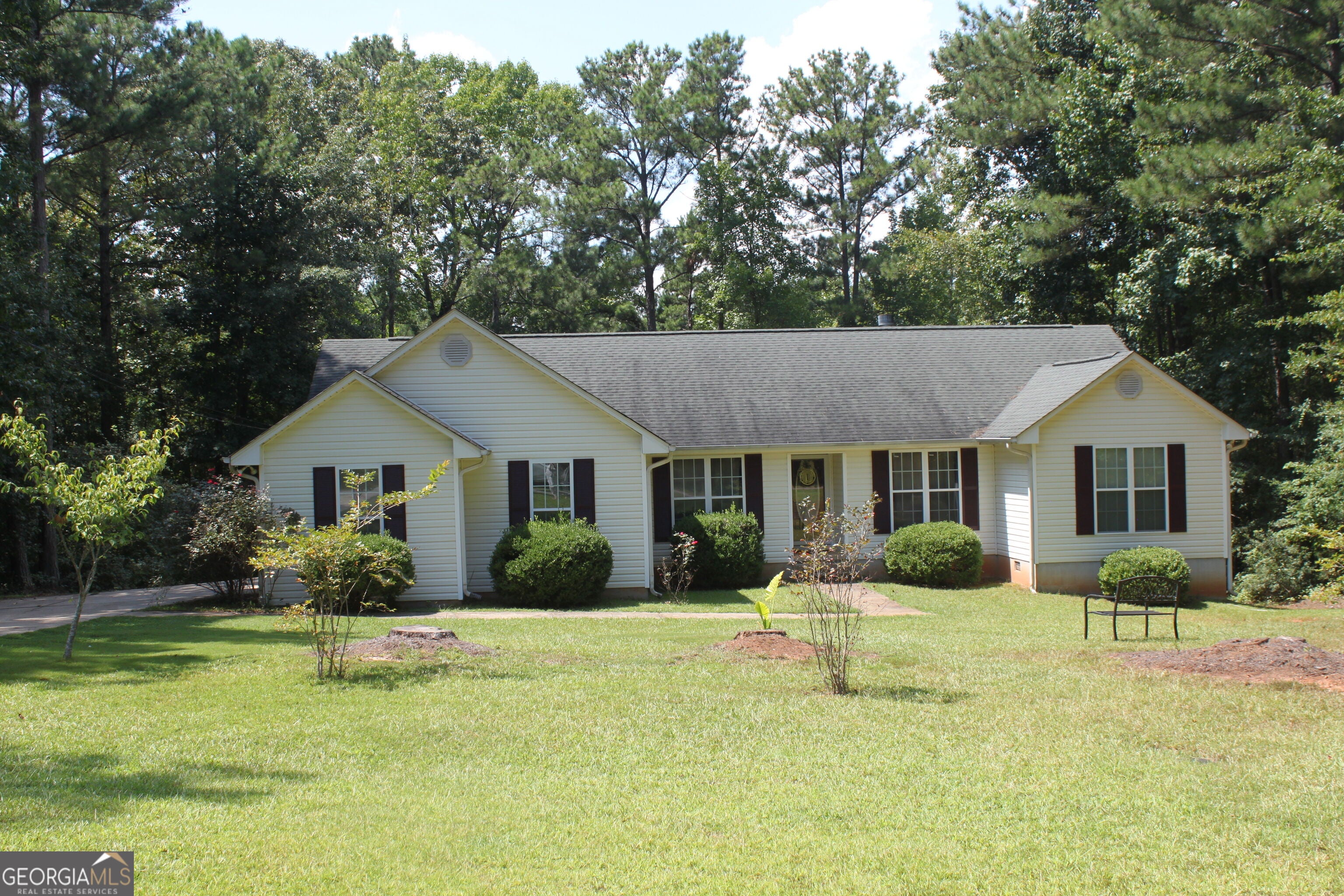 367 Pine Knoll Dr — photo