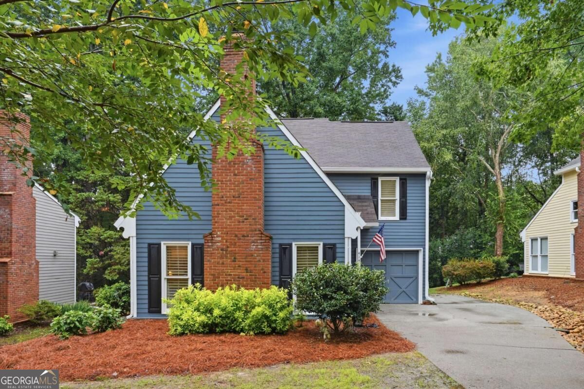 414 Roswell Green Ln — photo