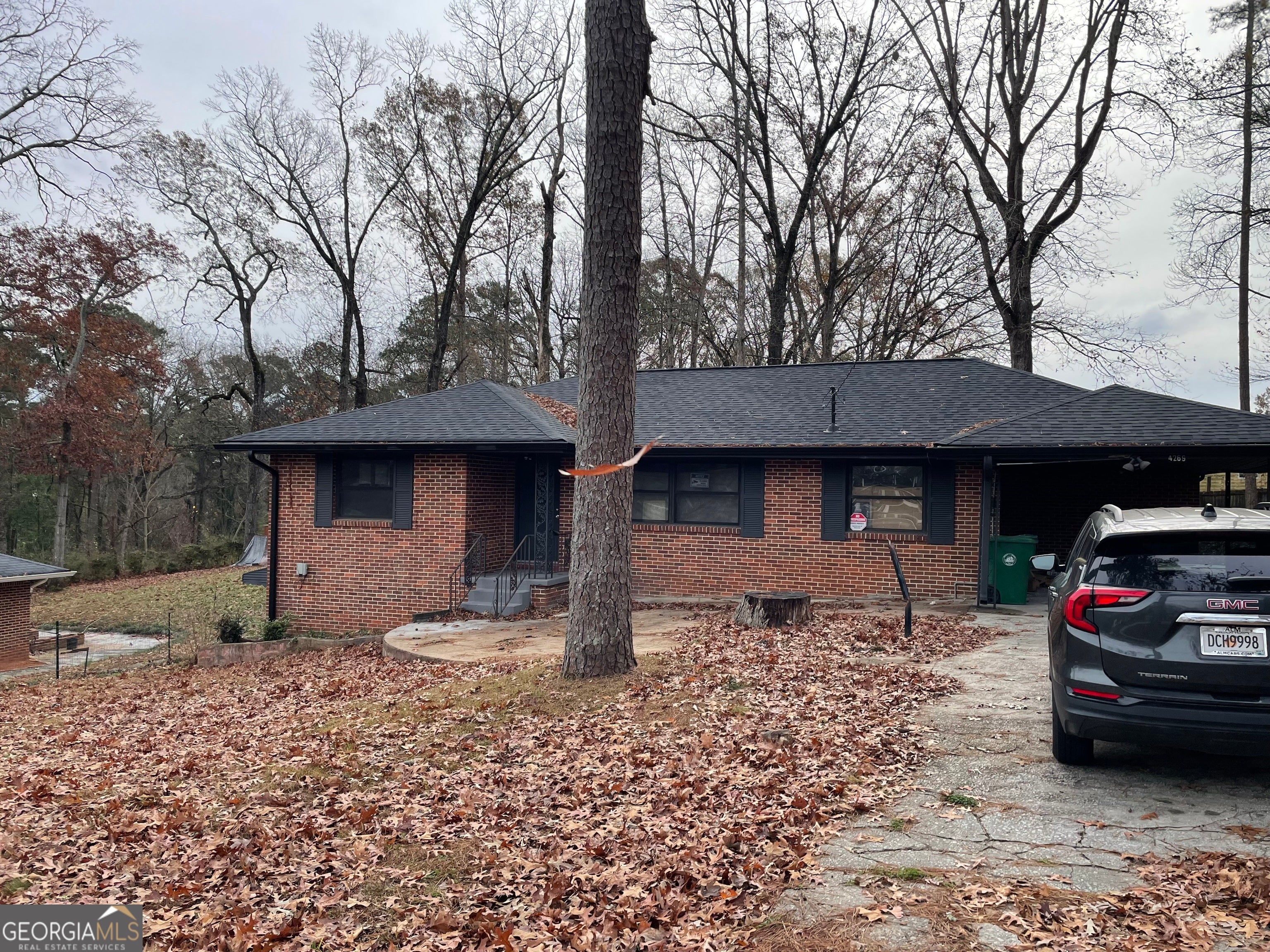 4269 Mercer Rd — photo