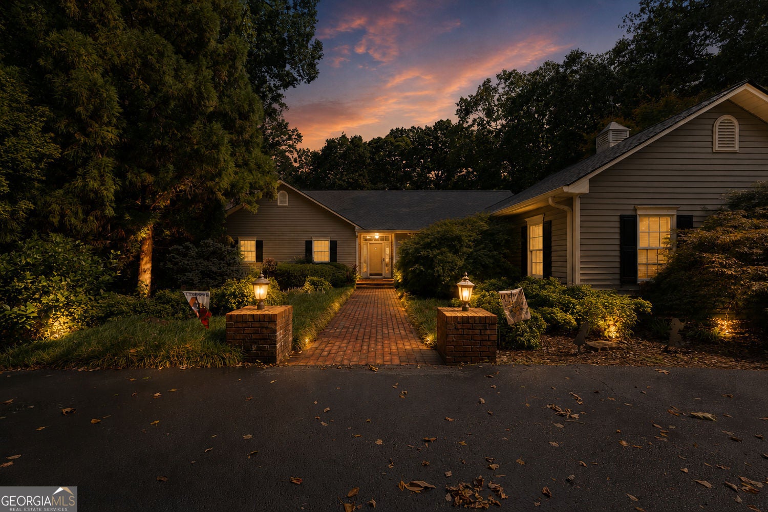 731 Hidden Lakes Trl — photo